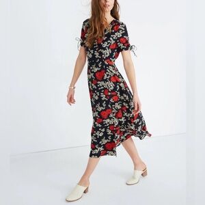 Madewell peekaboo sleeve midi wrap dress in hillside daisies navy red size 6